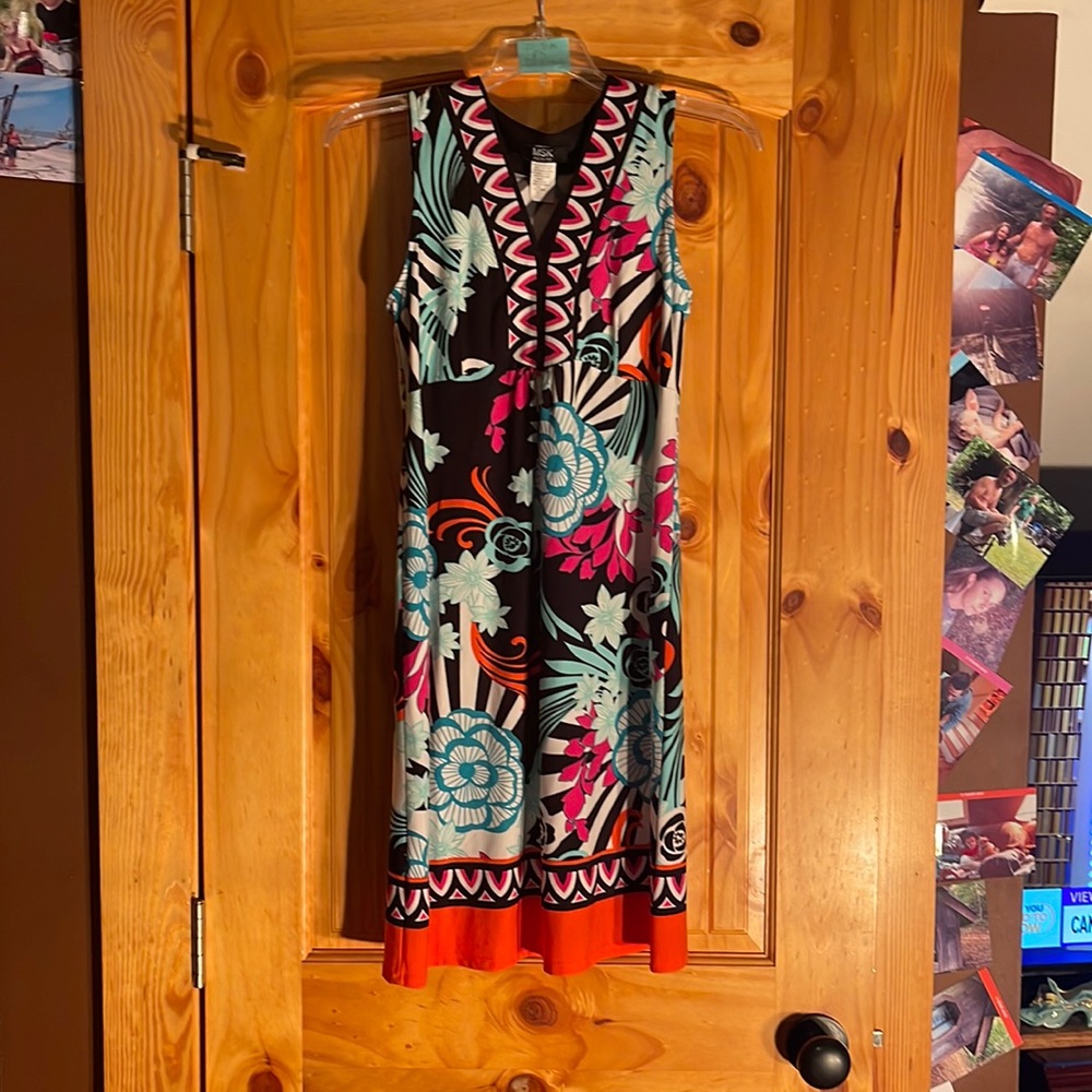 MSK    PS     Dress     Very good condition   Beautiful colors